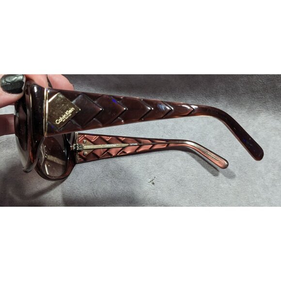 Retro Preppy Calvin Klein CK7749S Brown Sunglasses With Case Made In Italy main image 4